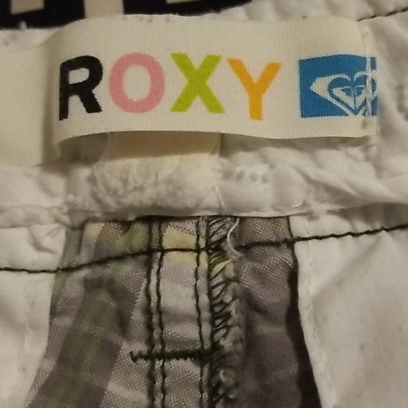 Womens Roxy Shorts - Picture 2 of 4